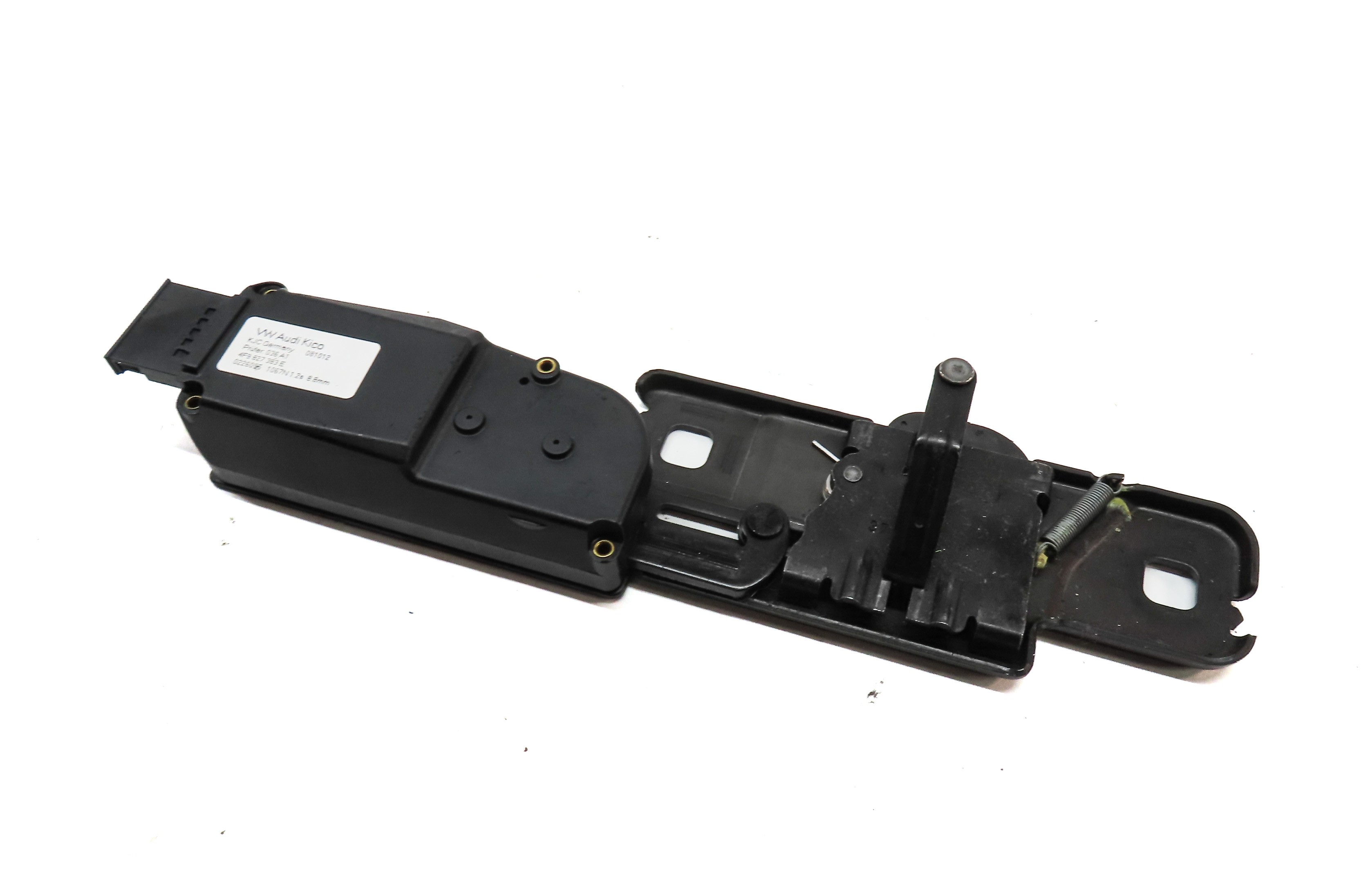 2013 AUDI Q5 (B8 8R) REAR TRUNK TAILGATE LIFTGATE HATCH STRIKER PLATE ACTUATOR — exact item pictured